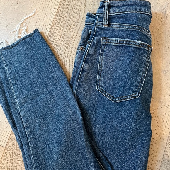 Abercrombie & Fitch “The Mom” High Rise Straight Leg Jean Curve Love Size 25 - Picture 6 of 7